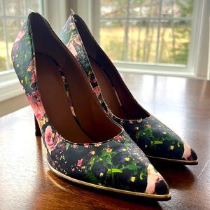 FLASH SALE! GIVENCHY Floral Metal-Midsole Pointy Pump